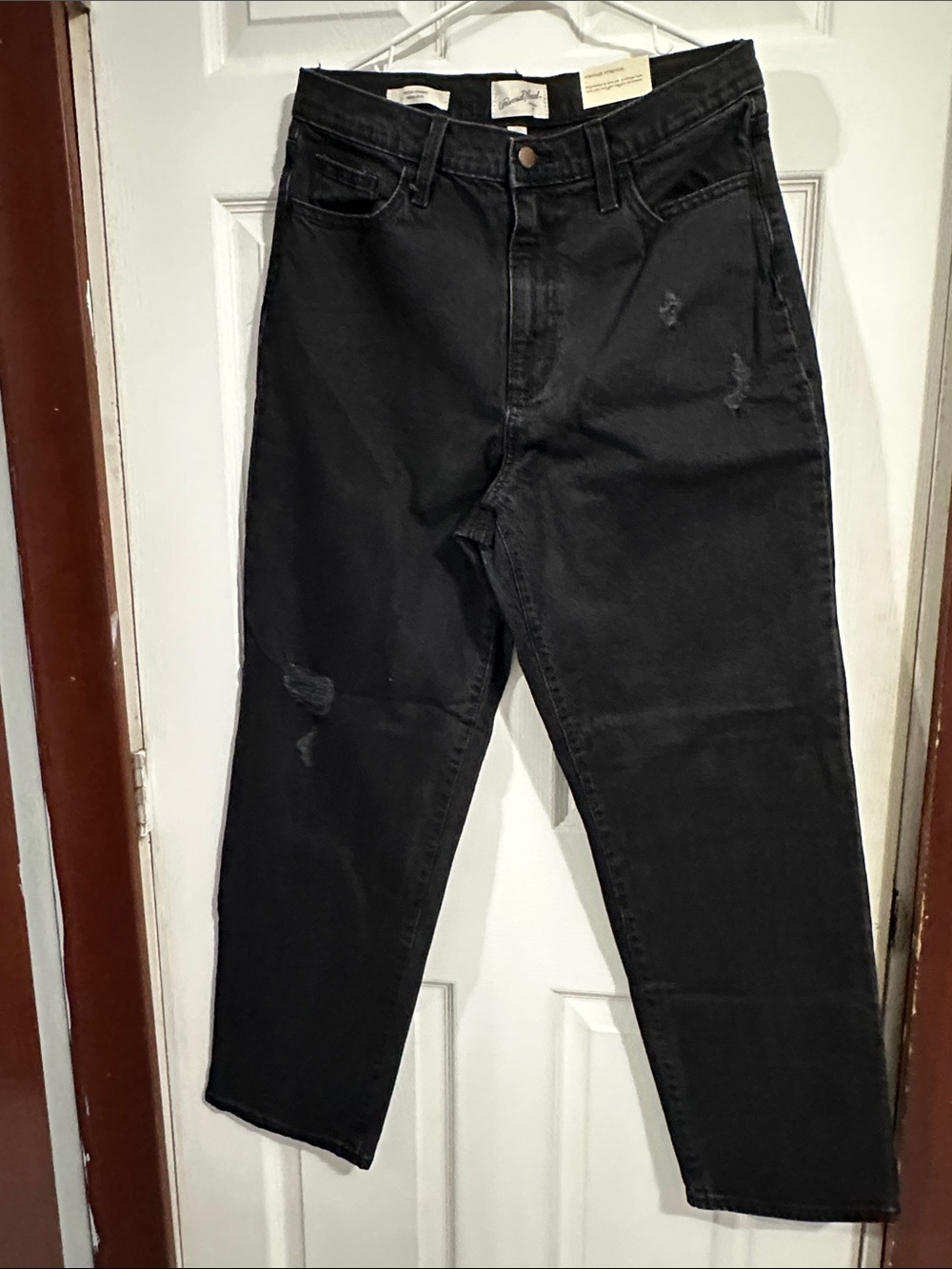 Universal Thread Black Relaxed Fit Distressed women’s Jeans size 12L 31 waist